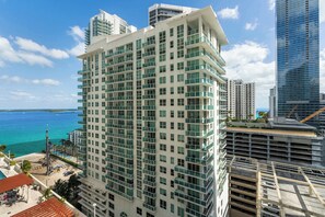 Exterior - 1BR + Balcony • Skyline • 15min to FIFA FanFest (Brickell)