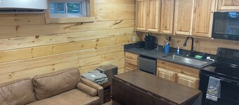 Lake paradise- Cozy 2-bedroom cabin walkout to the lake.
