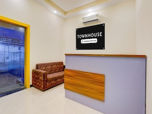 House | Reception
