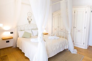 2 bedrooms, iron/ironing board, Internet, bed sheets - Dimora Sardaro Apartment by BarbarHouse (Polignano a Mare)