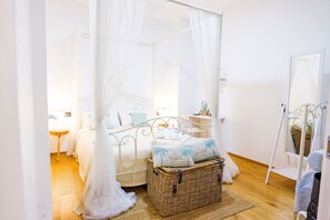 2 bedrooms, iron/ironing board, Internet, bed sheets - Dimora Sardaro Apartment by BarbarHouse (Polignano a Mare)