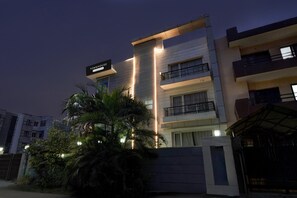 House | Exterior - Townhouse Sector 51 Noida (Noida)