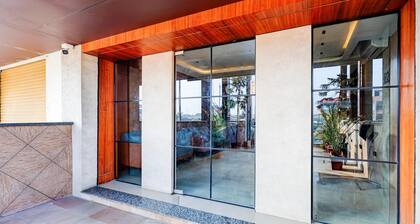 Deluxe With Twin Bed Townhouse Gidc