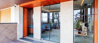 Deluxe With Twin Bed Townhouse Gidc