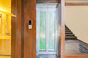 Interior - Palette Mile Sitabuld Formerl Gangakashi (Nagpur)