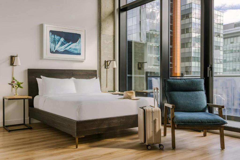 Superior Condo, Balcony