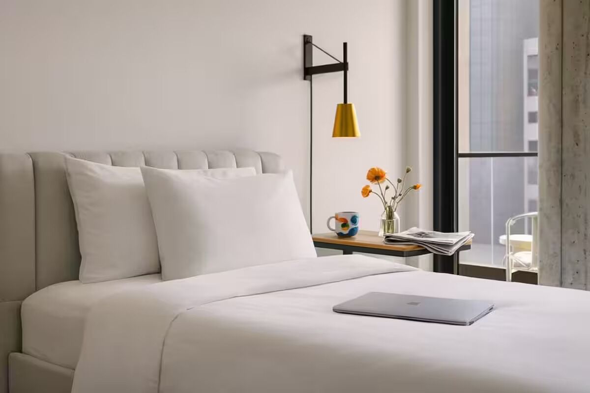 Grand Condo, Balcony