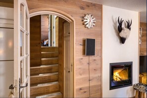 Interior - Christmas A6 – Family Apartment Near the Slopes, Méribel Plateau (Les Allues)