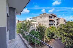 House | Balcony - Classic With Balconyhotel O DLF Phase 1 (Gurugram)