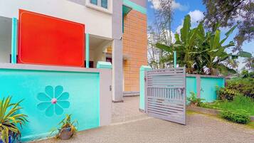 House | Reception