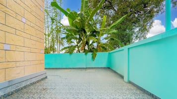 House | Property grounds