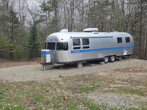 Vintage Airstream Excella in a Private Setting - Avail. May 15 through Oct. 31