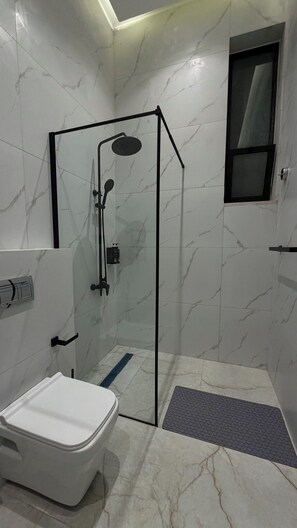 Apartment, 1 Bedroom, Accessible, Smoking | Bathroom - 105 Tara-jre Jabal Al Lweibdeh With Stunning View (Amman)