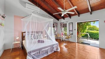 Studio – comfort, balkong, hageutsikt