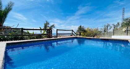 Rural house El PIno, where you can enjoy the tranquility of the mountains and the sea.