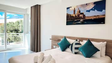 Villa, City View, Poolside | Iron/ironing board, free WiFi