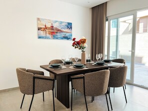 Villa, City View, Poolside | Dining