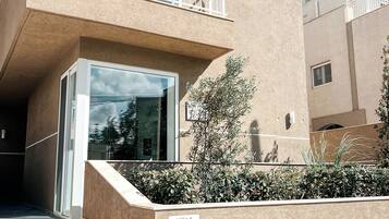 Villa, City View, Poolside | Exterior detail