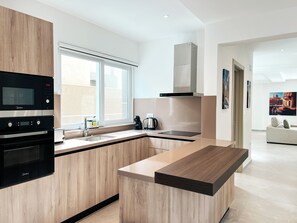 Villa, City View, Poolside | Private kitchen | Fridge, microwave, oven, stovetop - Villa One (St. Julian's)