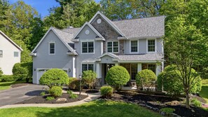 Exterior - Saratoga Triple Play: Horses, Hot tub, Lake Living, Indoor & Outdoor Pools (Saratoga Springs)