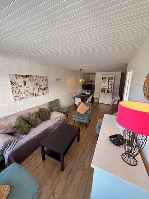 Living area - Les 2 Alpes - Apartment, at the foot of the slopes, sleeps 6 (Les Deux Alpes)