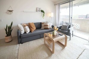 TV, fireplace - Modern Phoenix Condo with Shared Pool, Spa & Sauna (Phoenix)