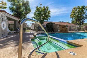 Pool - Modern Phoenix Condo with Shared Pool, Spa & Sauna (Phoenix)
