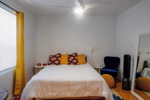 Iron/ironing board, WiFi, bed sheets - Pet-Friendly In-Law Suite Near Airport & Downtown (Phoenix)