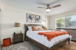 WiFi, bed sheets - Prime Scottsdale 2BR w/ Pool, BBQ, Near Old Town! (Scottsdale)
