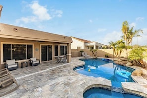 Pool - Spacious 3BR w/ Pool & Spa Near Gila River Casino (Chandler)