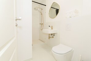 Bathroom - Vacation cottage Arina (Bad Bertrich)