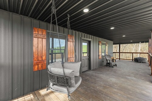 Clear Creek Valley Cabins- Deer View