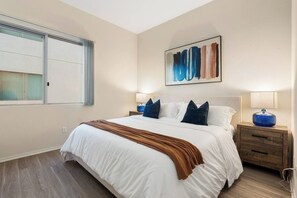 Room - Sunny Oceanfront Full Beach & Ocean View (Santa Monica)