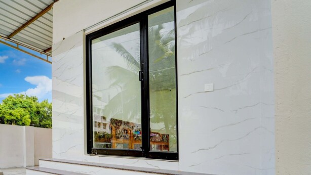 House | Meja sambut tetamu