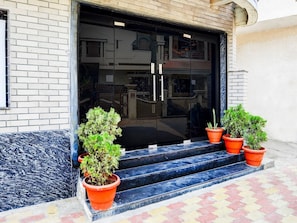 House | Reception