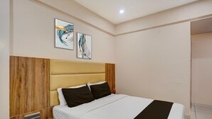 House - Deluxe Silver Key Hotel (Bengaluru)