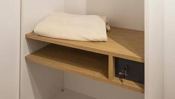 Doppia Deluxe, balcone, vista montagna | Interni