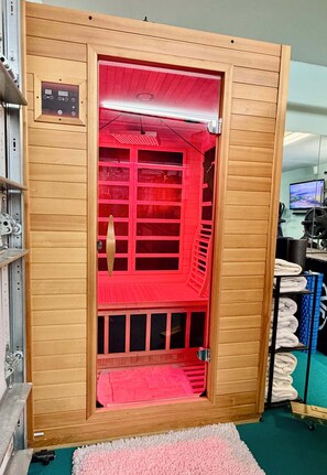 Sauna - Hyde Park spacious 3-bedroom townhome with gym & sauna (Tampa)