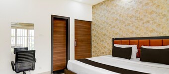 ดีลักซ์ ซูเปอร์ คอลเลกชั  น โอ อินโฟซิตี้ สแควร์