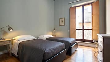 Departamento Deluxe, balcón, vista a la ciudad