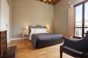 Apartamento luxo, sacada, vista para a cidade