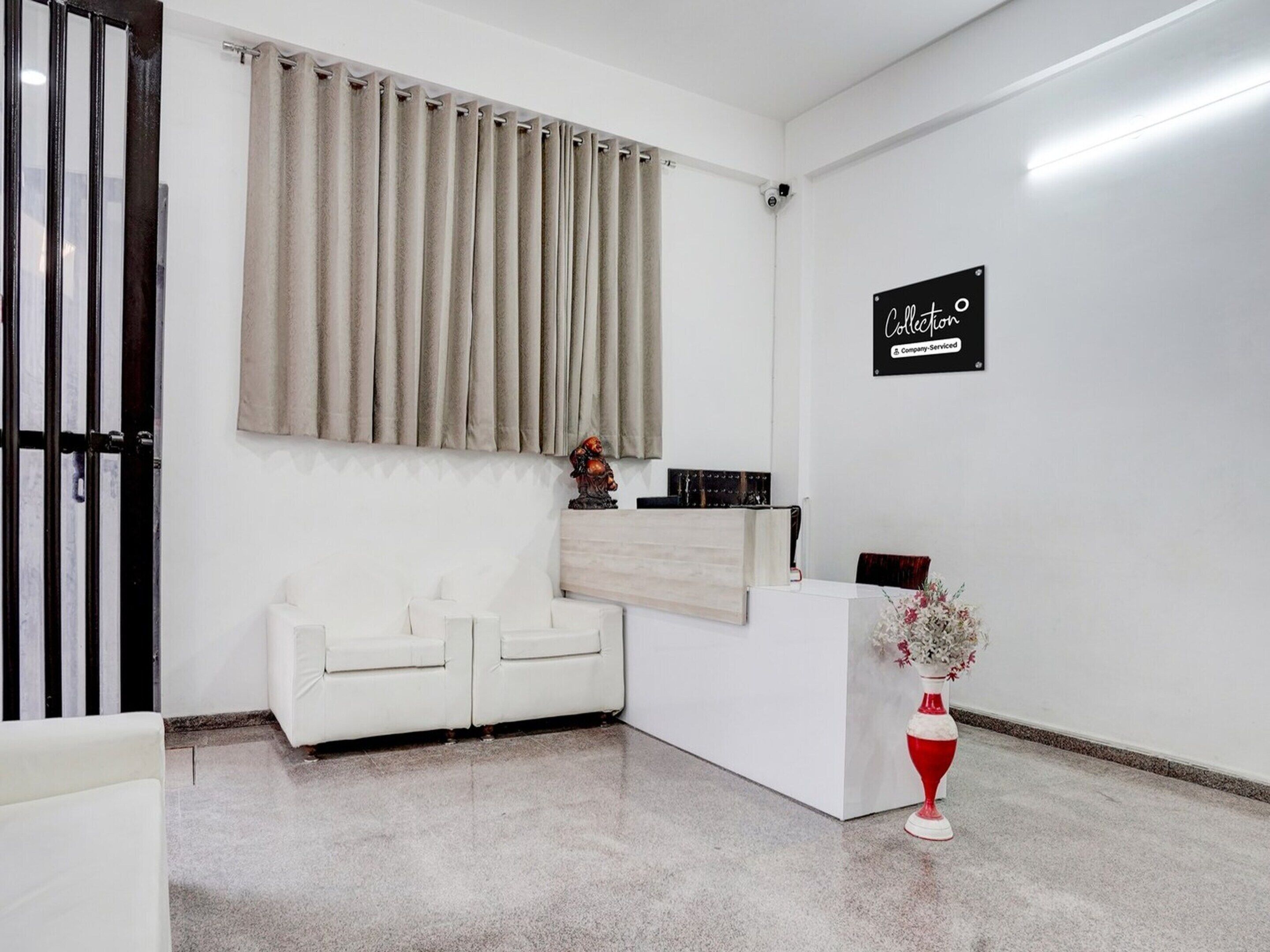 House | Reception