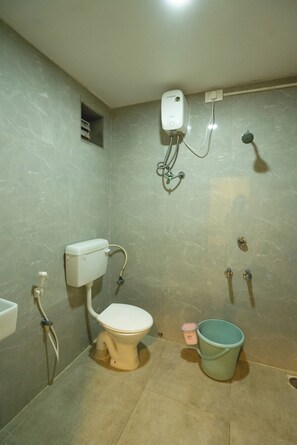 Chambre Triple Familiale | Salle de bain