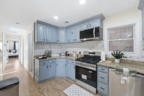 Private kitchen - Duplx 6BD-3BH-Parking -nr Times Sqr - MetlifeFIFA (West New York)