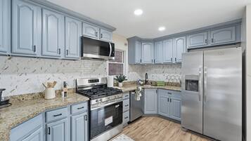 Microwave, oven, stovetop, dishwasher