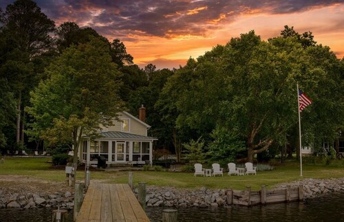 Grace Creek Cottage, Minutes to St. Michaels, Pool, Dock