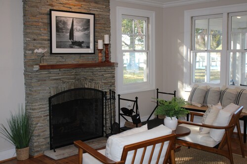Grace Creek Cottage, Minutes to St. Michaels, Pool, Dock