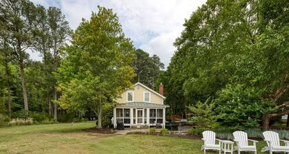 Grace Creek Cottage, Minutes to St. Michaels, Pool, Dock