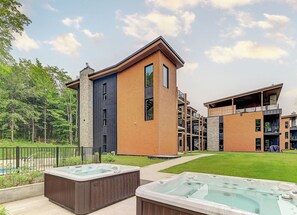 Bain à remous extérieur