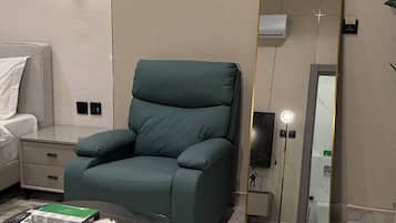 Studio, 1 Schlafzimmer, barrierefrei, Raucher | Wohnzimmer